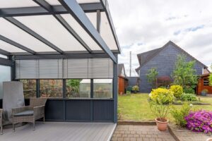 Überdachte Terrasse