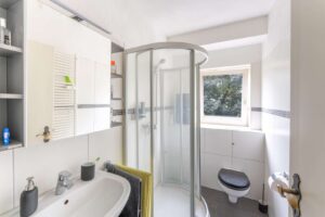 2.OG: Badezimmer