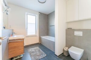 Badezimmer I