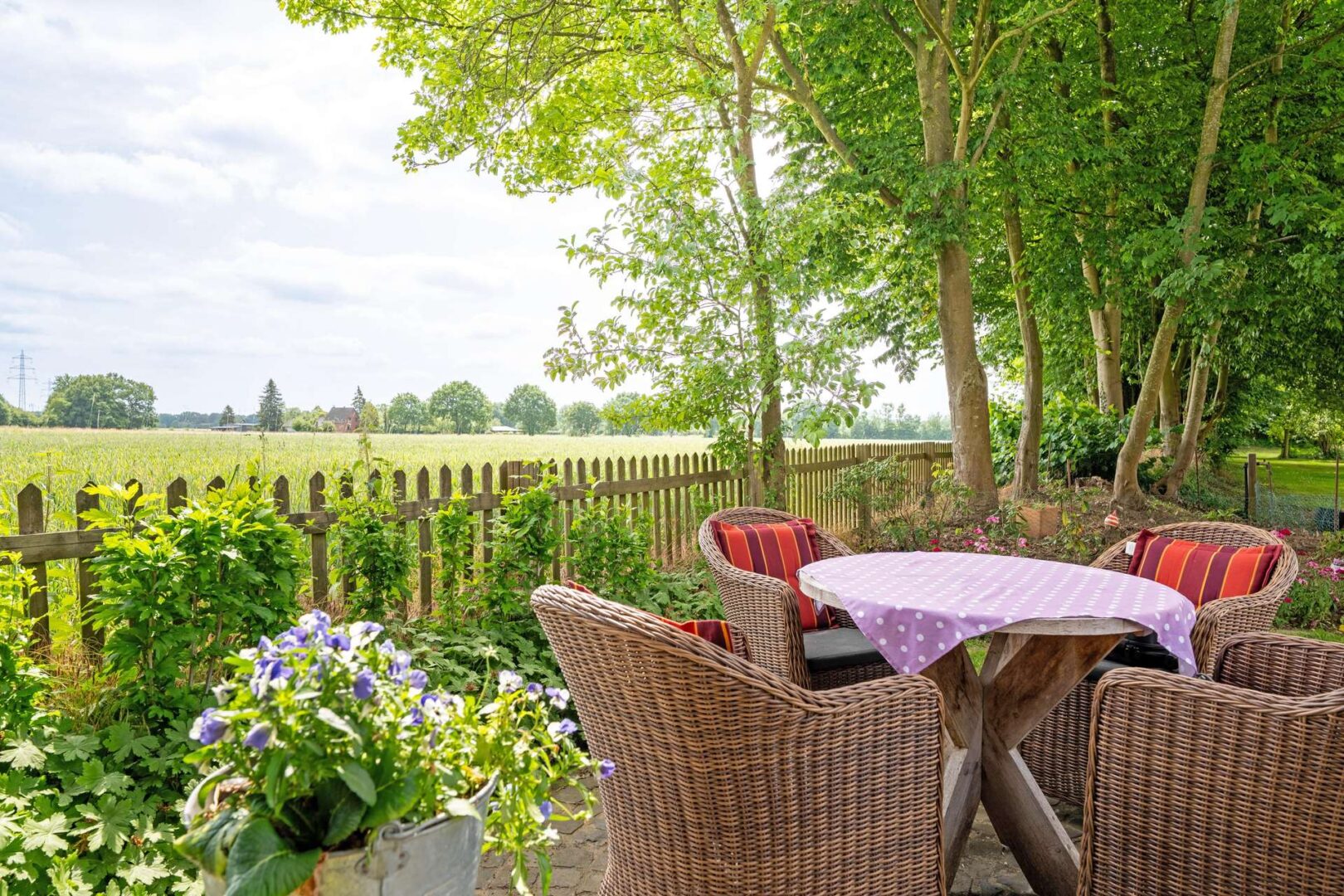 Terrasse am Feldrand