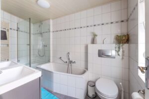 Badezimmer Erdgeschoss