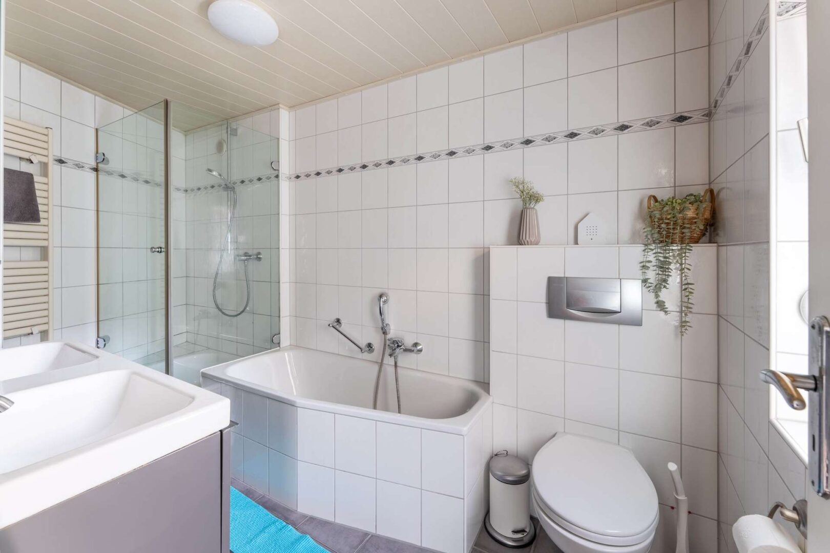 Badezimmer Erdgeschoss