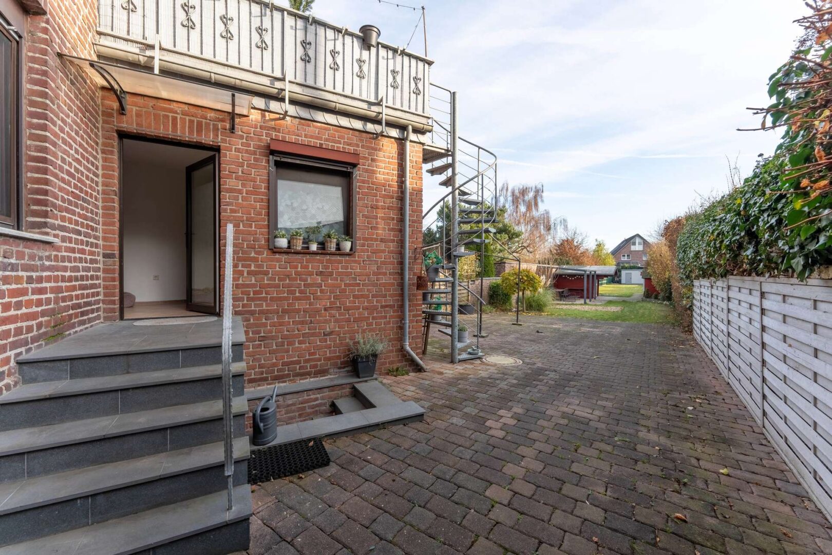 Ausgang Erdgeschoss Garten