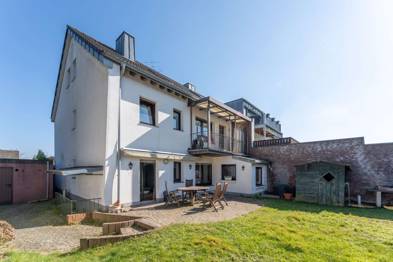 Rückseite und Garten