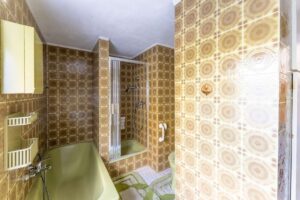 Badezimmer EG