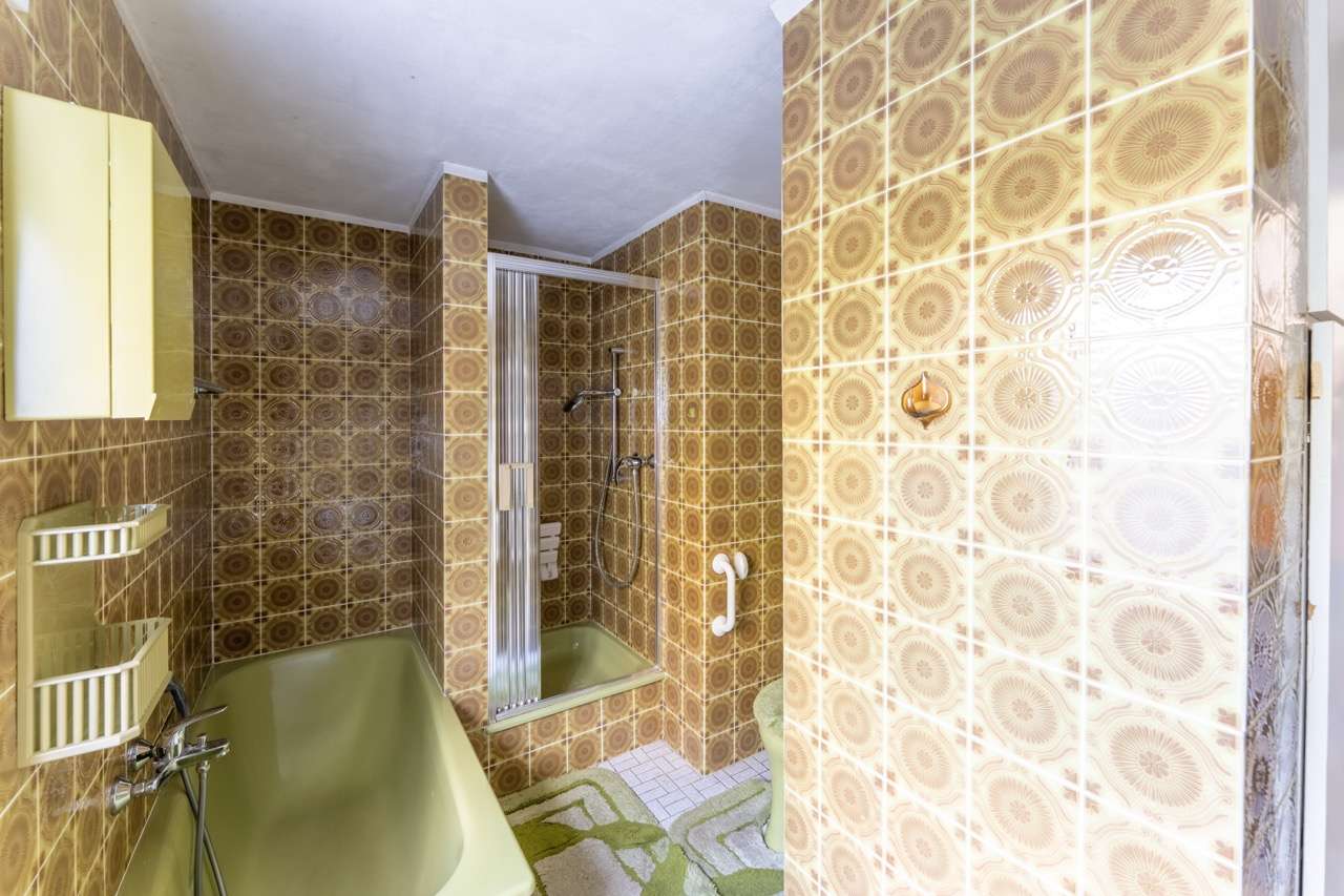 Badezimmer EG