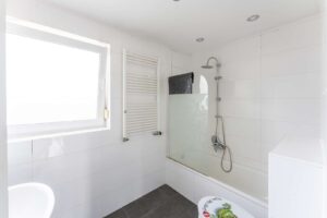 Badezimmer 1.OG